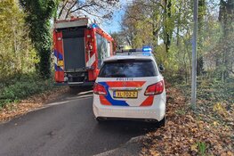 Fietser onder bestelbus in Alkmaar