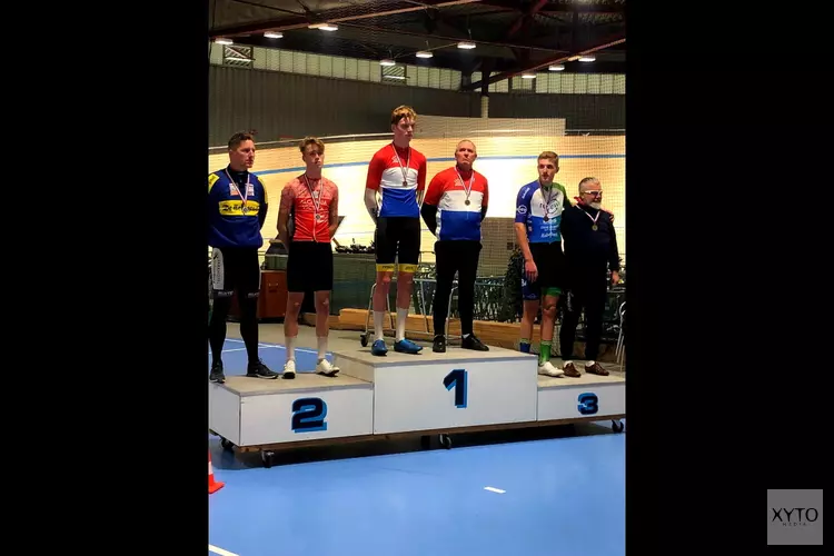 Youngster Schol pakt zilver tijdens NK Derny in Amsterdam