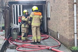 Brand in garage in Oudorp