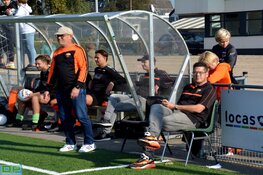 Jong Holland en hoofdtrainer Carl Ern nog twee jaar met elkaar door
