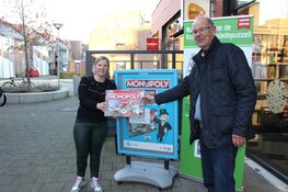Sportverenigingen ontvangen Monopoly bordspel Oudorp