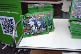 Lagosse Chocolade en vv Kolping Boys verrassen Alkcare en Magentazorg bewoners