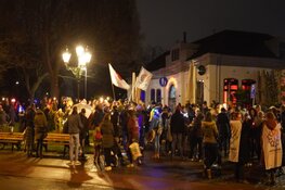 Vreedzaam fakkelprotest in Alkmaar
