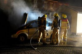 Auto door brand verwoest in Egmond aan den Hoef