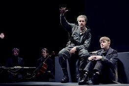 Jeugdklassieker OORLOGSWINTER van Jan Terlouw bestaat 50 jaar: Theatergroep De Jonge Honden speelt gelijknamige voorstelling in theaters in Nederland