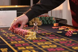 Holland Casino schoolt croupiers om tot online casinomedewerkers
