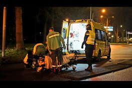 Ongeval tussen scooterrijder en auto in Alkmaar