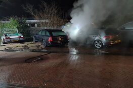 Auto door brand verwoest in Amalia van Solmstraat