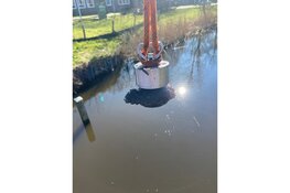 Handgranaat gevonden tijdens magneetvissen in Alkmaar