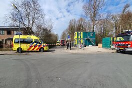 Fietser onder vrachtwagen gekomen in Alkmaar