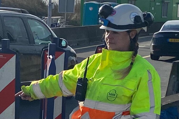 Wil je werken binnen een gezellig familiebedrijf met persoonlijke aandacht?  SOLLICITEER nu bij NHB Services!