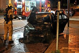 Auto&#39;s door brand verwoest op Uitenboschstraat en Bergerweg