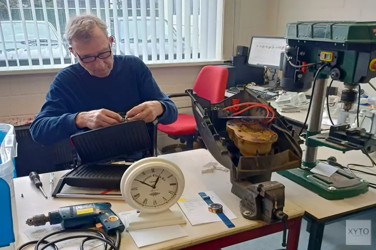 Kapotte spullen? Kom naar het Repair Café in de bibliotheek
