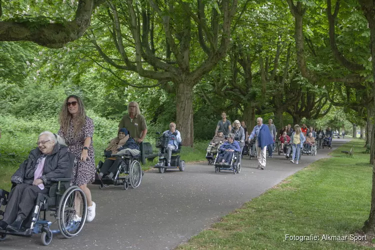 Ook Alkmaarse verzorgingstehuizen wandelen mee met de Avond4daagse