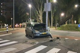 Automobilist vlucht na aanrijding in Alkmaar