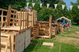 JOL Rekerhout, Huttenbouw