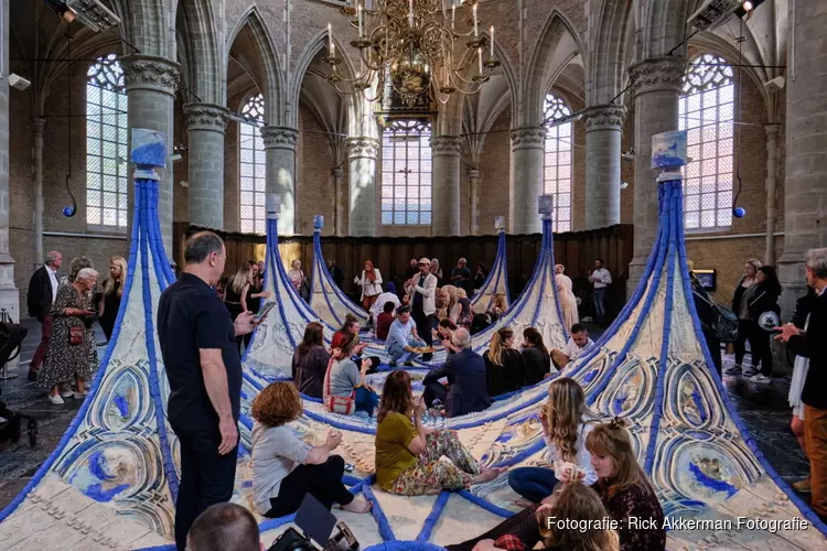 Feestelijke afsluiting expositie Nynke Koster met theater, muziek en samen eten (halal)