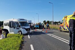 Meerdere gewonden bij ongeval tussen auto en camper op N9, weg afgesloten