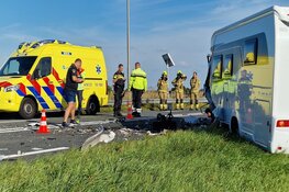 Meerdere gewonden bij ongeval tussen auto en camper op N9, weg afgesloten