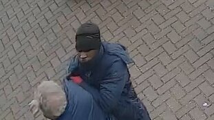 Wie herkent deze mannen?