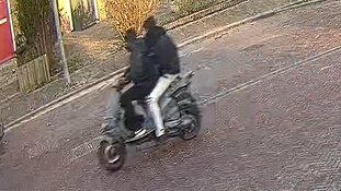 Wie herkent deze mannen?