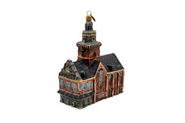 Een échte Alkmaarder hangt de Waagtoren in de kerstboom