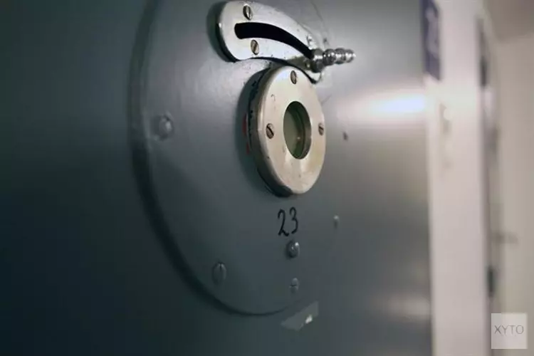 Minderjarige veroordeeld voor plaatsen zwaar vuurwerk in brievenbus van een woning in Alkmaar