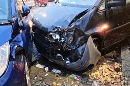 Drie auto's beschadigd bij ongeluk in Alkmaar