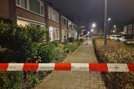Vijf schoten op woning Alkmaar, getuigen gezocht