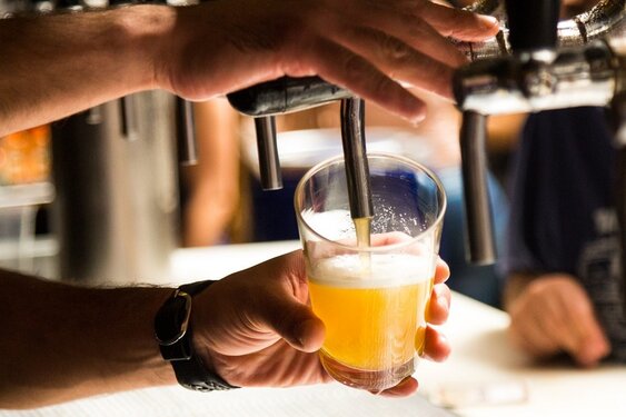 Resultaten naleving van de leeftijdsgrens alcoholverkoop in Noord-Holland Noord bekend