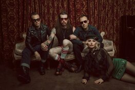 Eagles of Death Metal met exclusieve clubshow te zien in Podium Victory