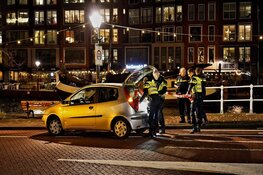 Voetganger zwaargewond na aanrijding op zebrapad in Alkmaar