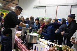Wie maakte de lekkerste snert van Nederland? Snertevent en streekproductenmarkt bij Boer Ted in de Schermer