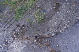 Motorrijder rijdt van dijk in Grootschermer en raakt gewond