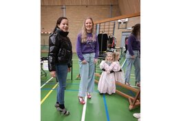 Kledingruilbeurs in De Rietschoot, groot succes!