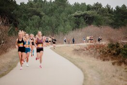 Simon Debognies en Diane van Es winnen Groet uit Schoorl Run