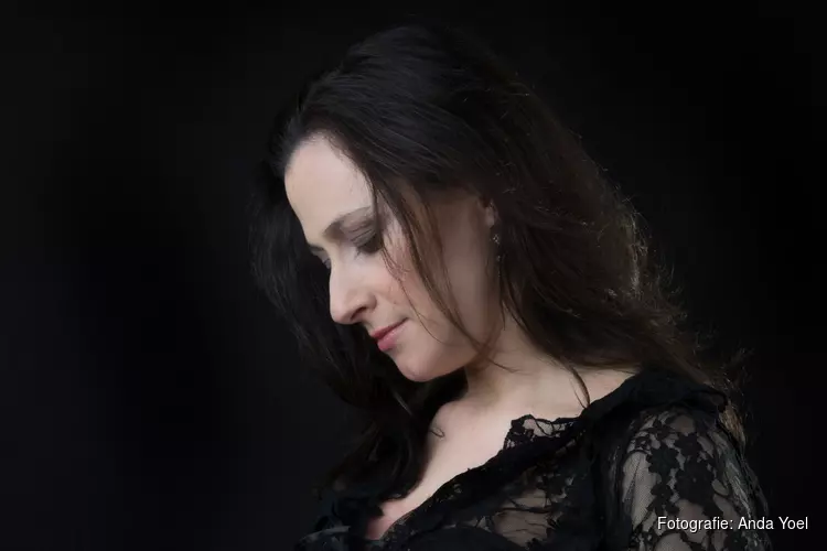 La Sfera Armoniosa speelt muziek voor de passietijd.
