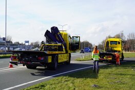 Auto te water langs Nollenweg, bestuurder aangehouden