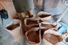 Voorzitter De Hollandsche Molen bezoekt bijzondere molen De Otter in Oterleek