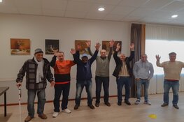 Mannen sporten wekelijks samen bij wijkcentrum Overdie