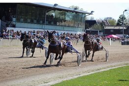 Zondag 23 april voorjaarsraces op de Alkmaarse Drafbaan
