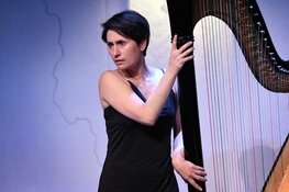 De Grens; actueel muziektheater met een persoonlijk verhaal, humor en gevarieerde muziek.