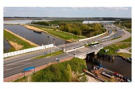 Afsluiting Kraspolderbrug (Nieuwe Schermerweg) bij Alkmaar