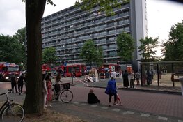 Meerdere woningen ontruimd na brand aan Melis Stokelaan