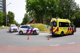 Wielrenner gewond na aanrijding met auto in Alkmaar