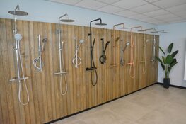 Saniwaard Sanitair & Tegels feestelijk geopend