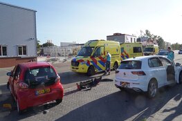 Drie personen naar ziekenhuis na aanrijding in Alkmaar