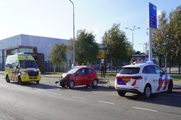 Drie personen naar ziekenhuis na aanrijding in Alkmaar