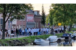 Honderden mensen bij stille tocht voor omgekomen slachtoffer schietpartij