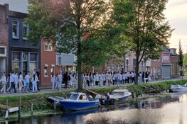 Honderden mensen bij stille tocht voor omgekomen slachtoffer schietpartij